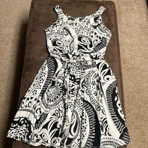 Black and white pleated dress